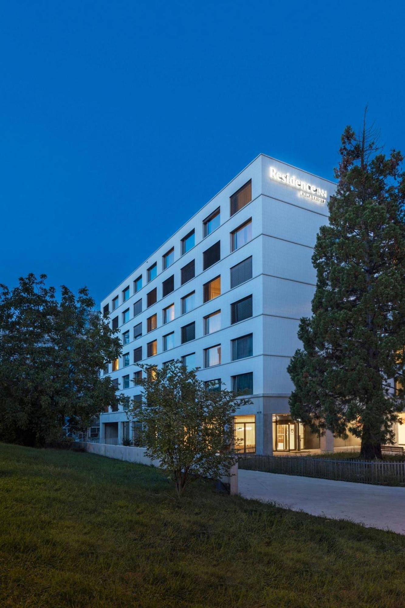 Residence Inn By Marriott Geneva City Nations Exteriör bild